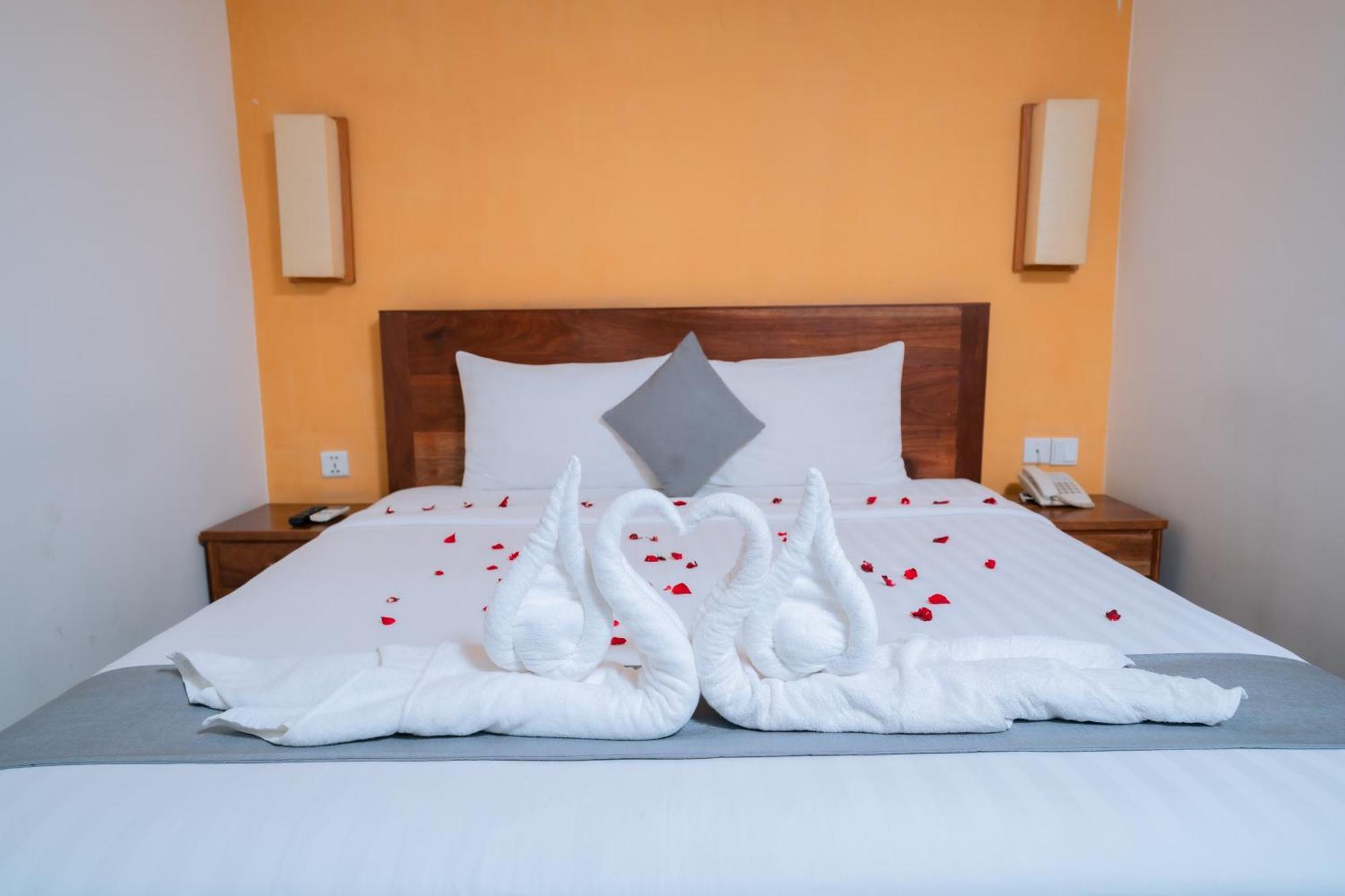 Home Chic Hotel Phnom Penh Bagian luar foto