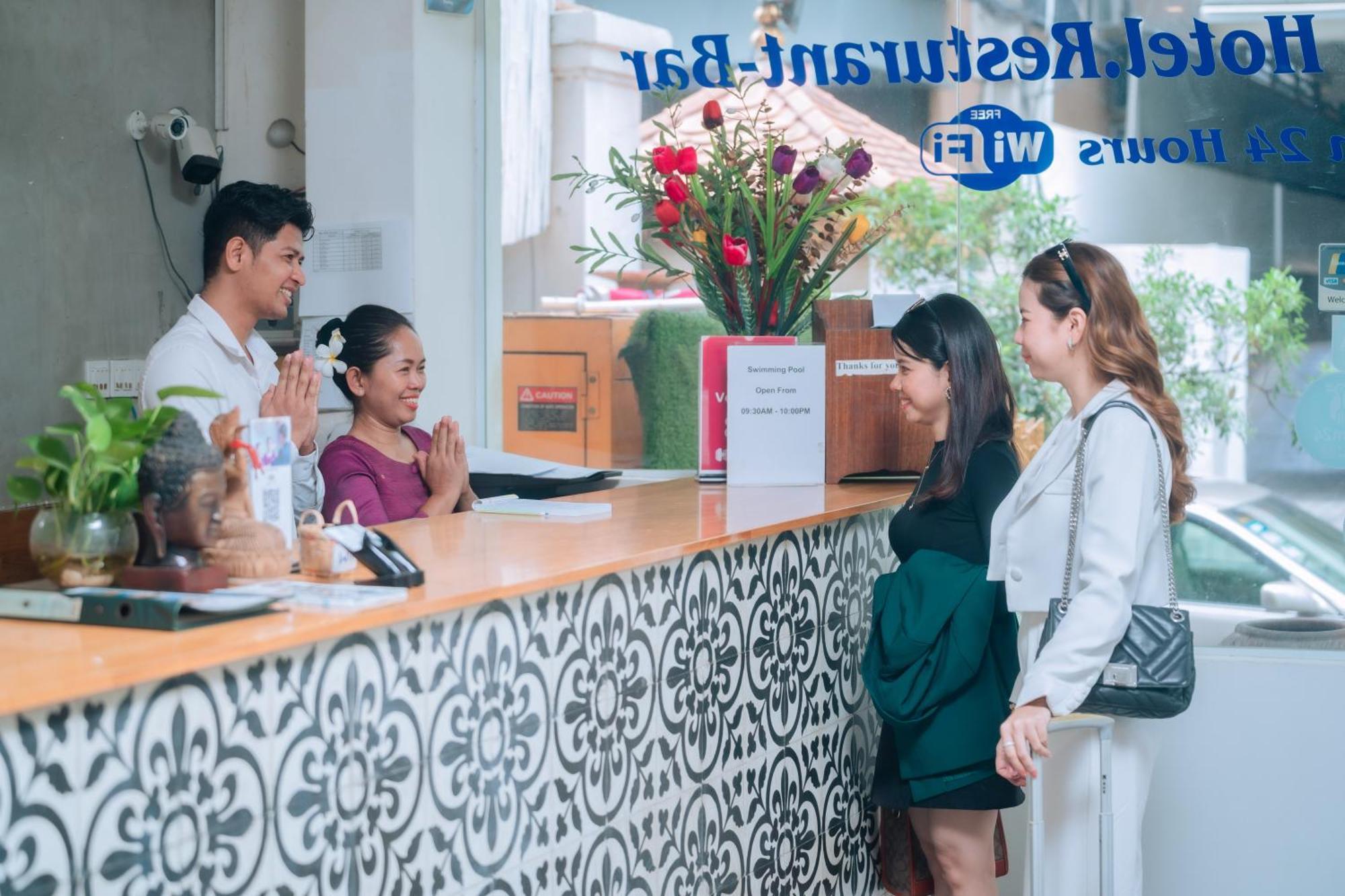 Home Chic Hotel Phnom Penh Bagian luar foto