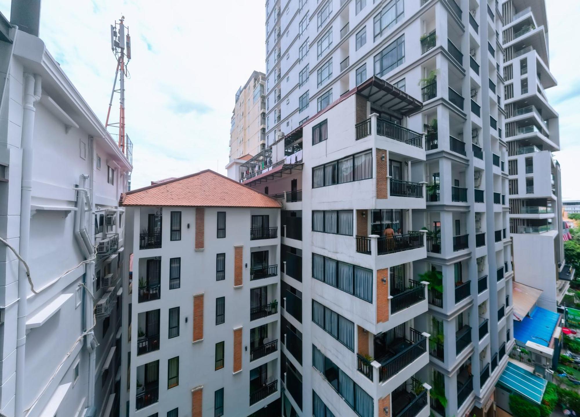 Home Chic Hotel Phnom Penh Bagian luar foto