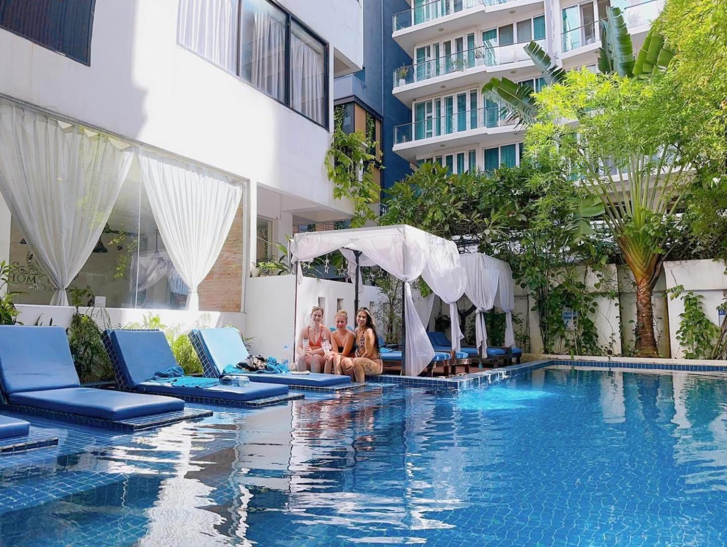 Home Chic Hotel Phnom Penh Bagian luar foto