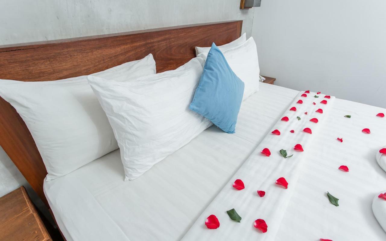 Home Chic Hotel Phnom Penh Bagian luar foto