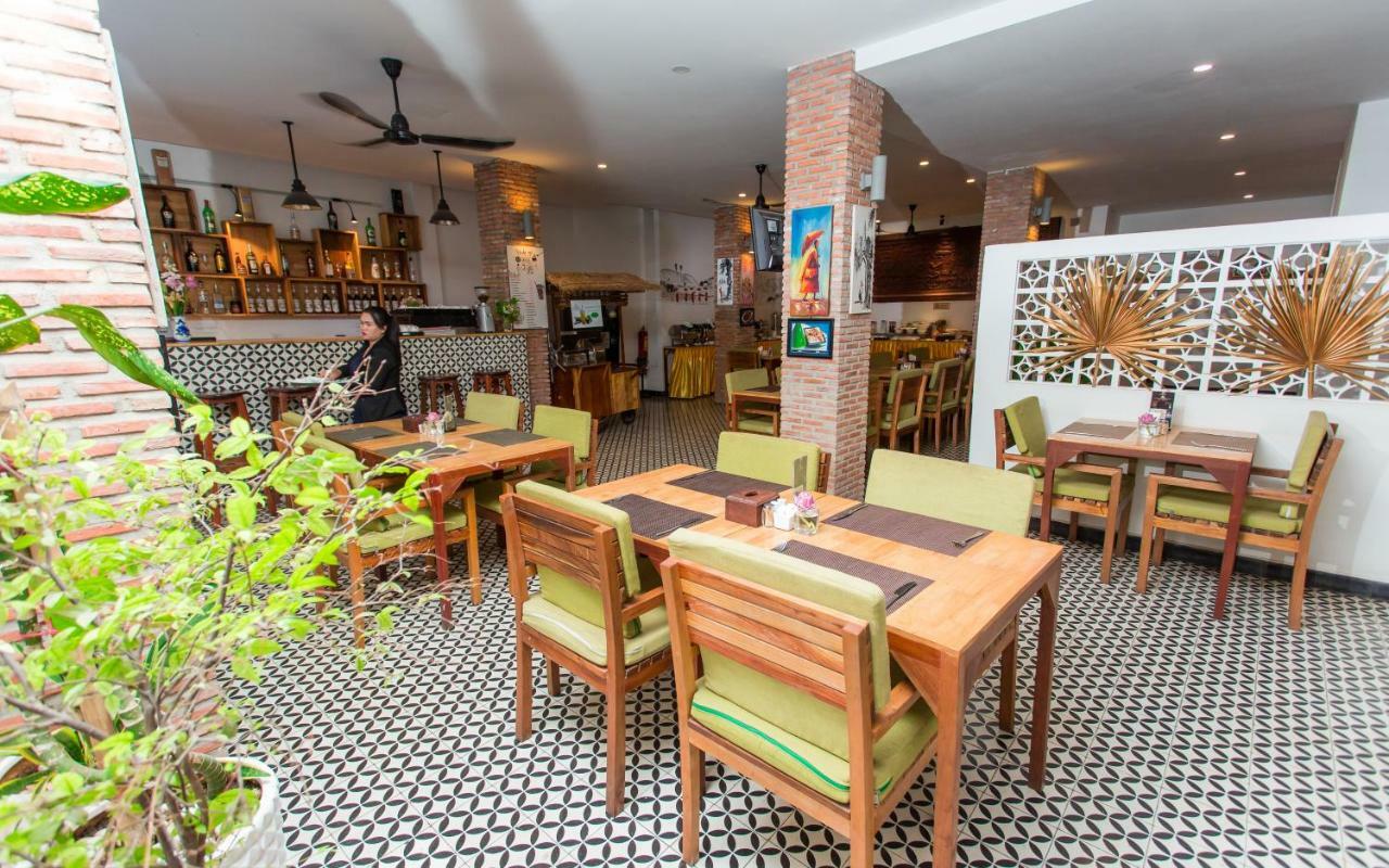 Home Chic Hotel Phnom Penh Bagian luar foto