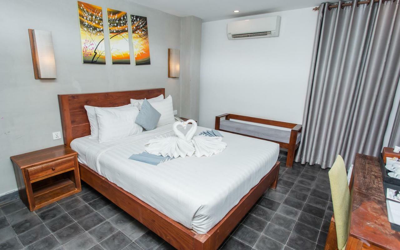 Home Chic Hotel Phnom Penh Bagian luar foto